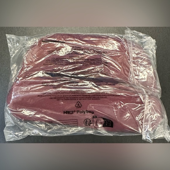 Gucci Deep Red Cosmetic Case - Picture 6 of 7